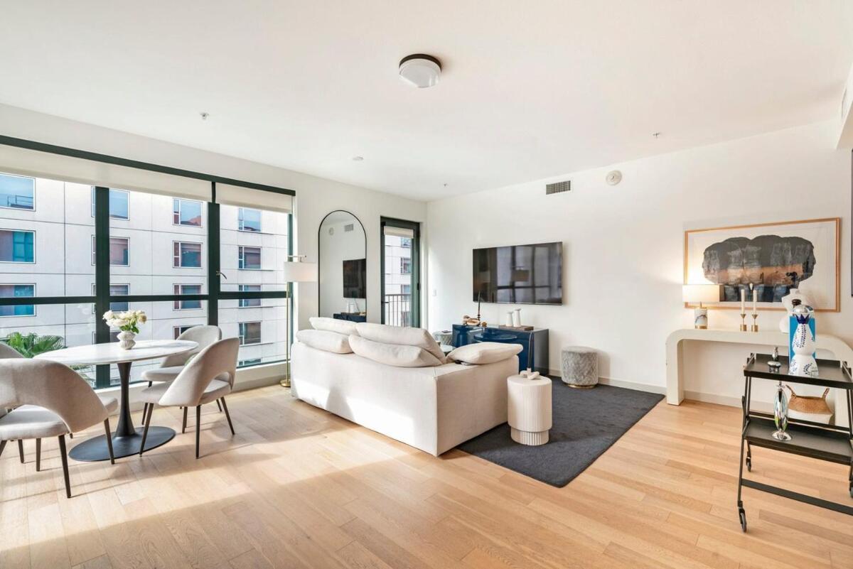 2Br Hollywood Luxurious Condo Los Angeles Exterior photo